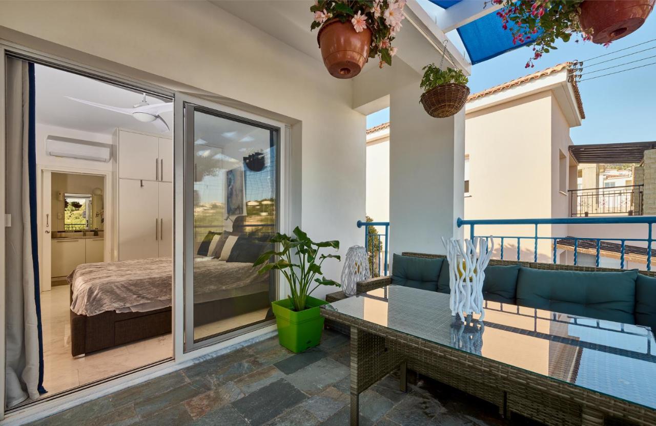 Villanelle Bed & Breakfast Welcomes Dog Lovers Only Tala Exterior foto