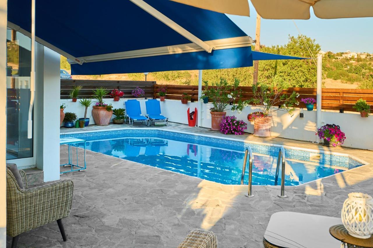 Villanelle Bed & Breakfast Welcomes Dog Lovers Only Tala Exterior foto